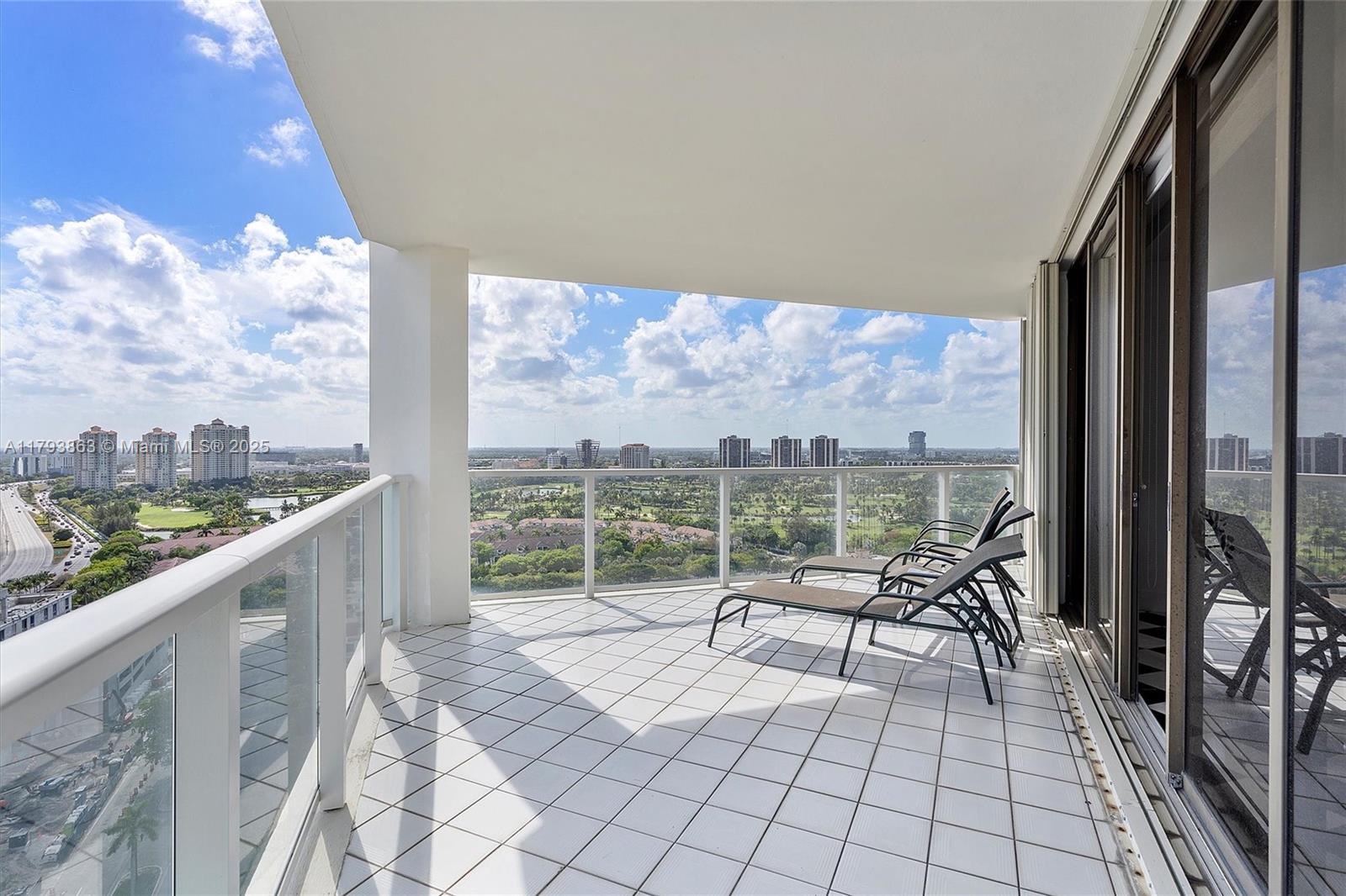 MARINA TOWER CONDO - Residential