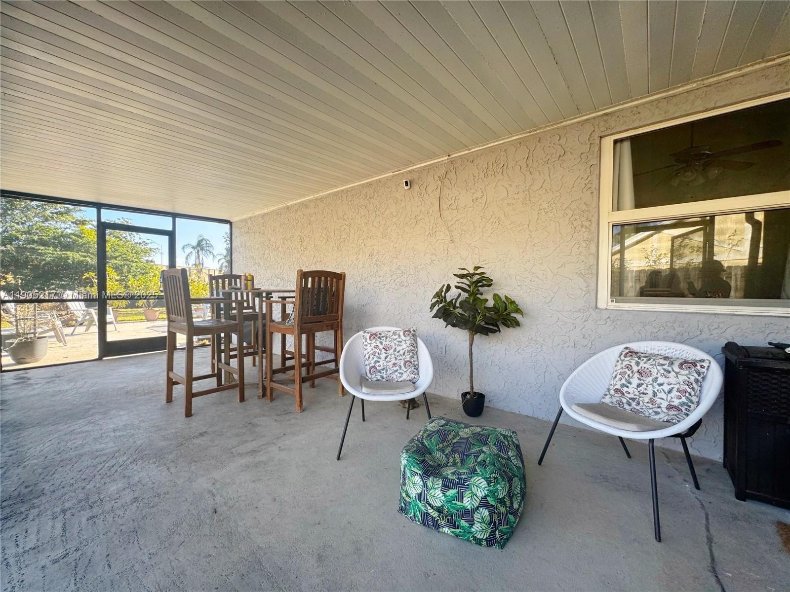 NEW RIVER ESTATES SEC 2 - Residential Lease