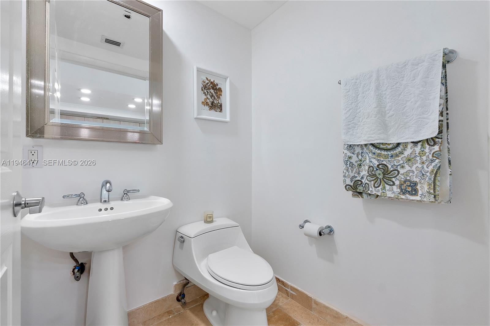 THE PORT RESIDENCES - Residential