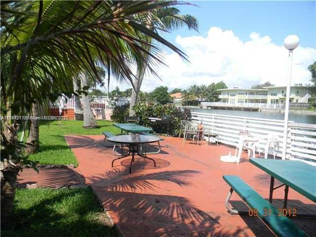 1275 Marseille Dr 40