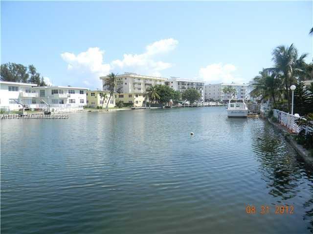 Property for Sale at 1275 Marseille Dr 40, Miami Beach, Miami-Dade County, Florida - Bedrooms: 1 
Bathrooms: 1  - $225,000
