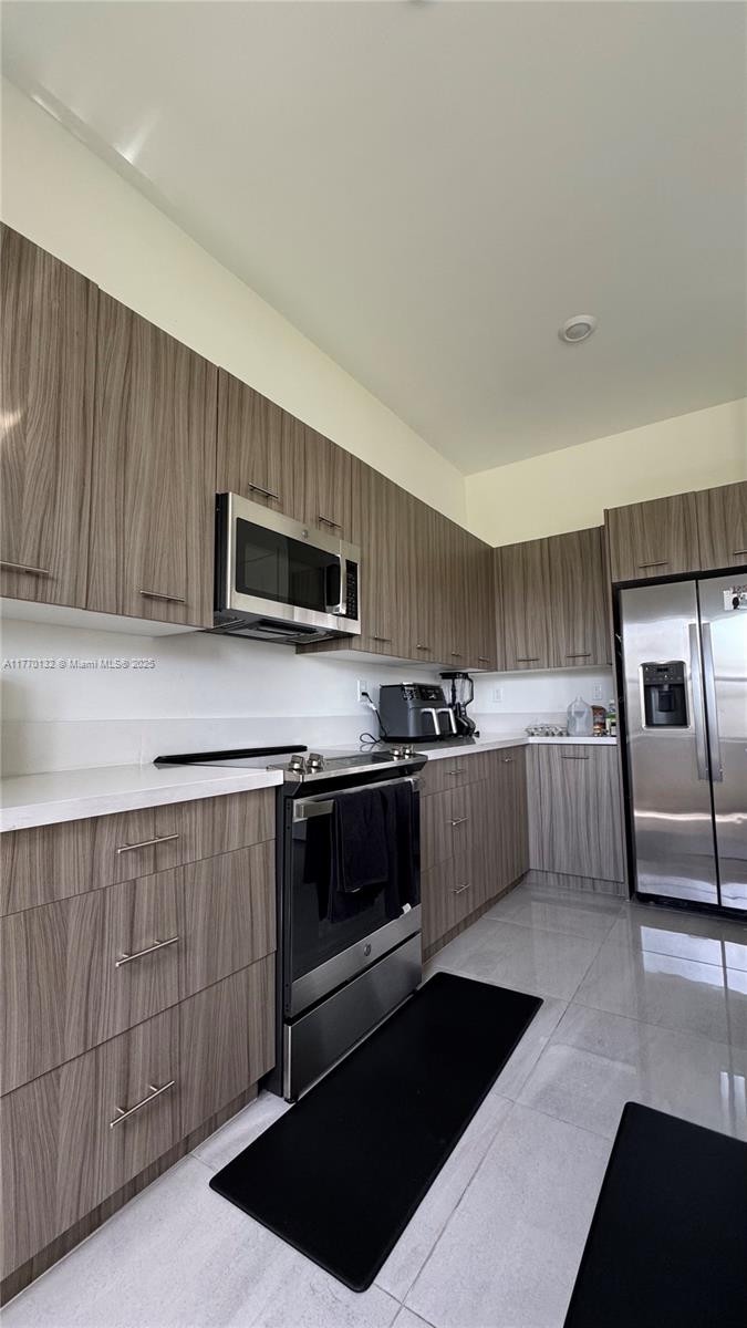 TUSCAN ISLES - Residential