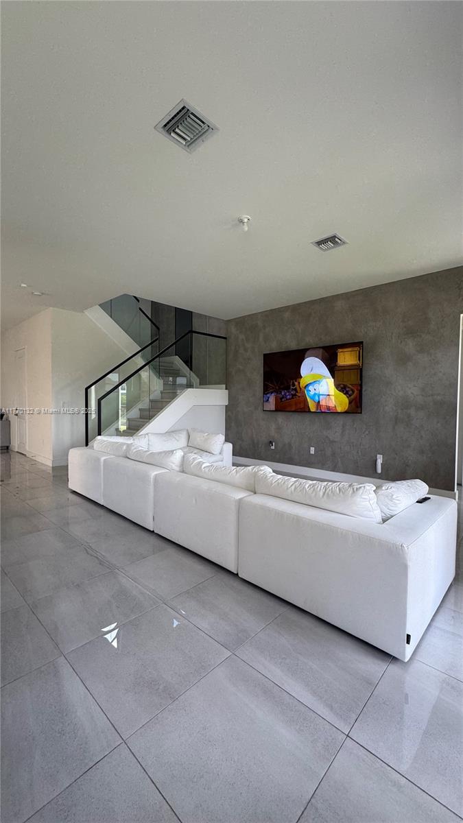 TUSCAN ISLES - Residential