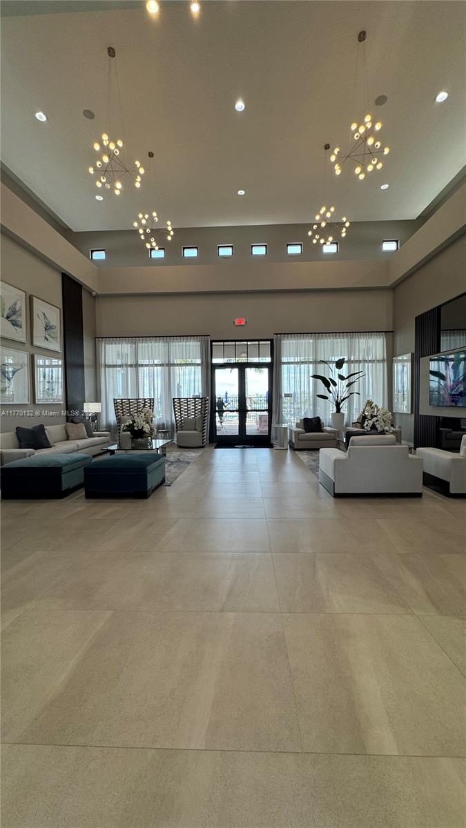 TUSCAN ISLES - Residential