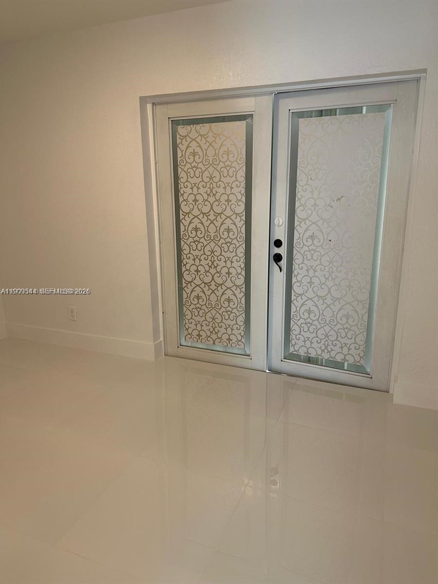 Snapper Creek Townhouses - Residential