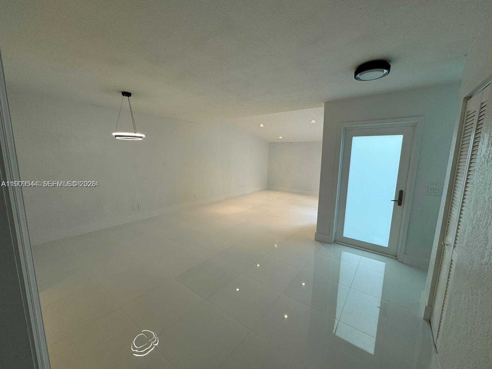 Snapper Creek Townhouses - Residential