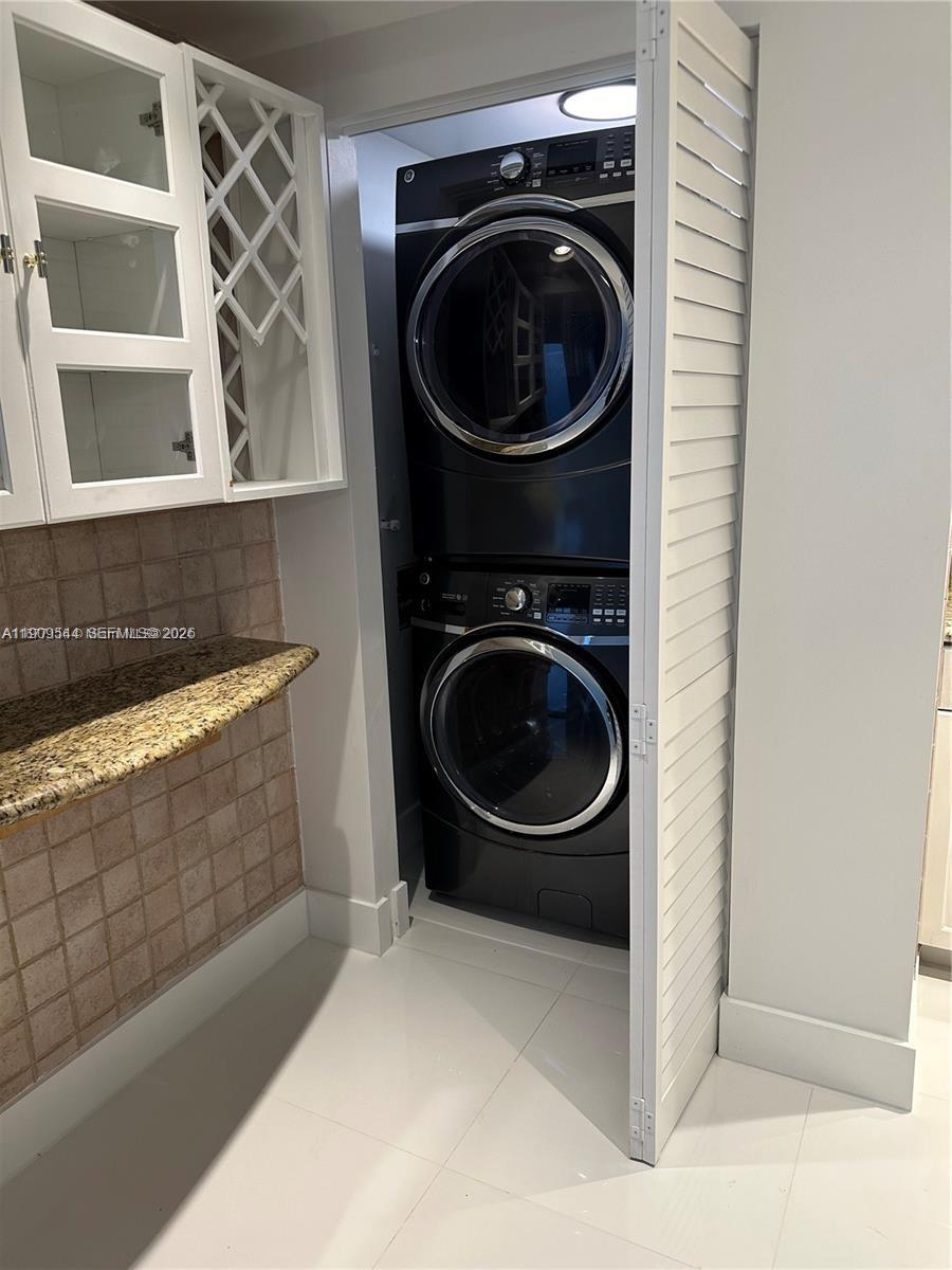 Snapper Creek Townhouses - Residential