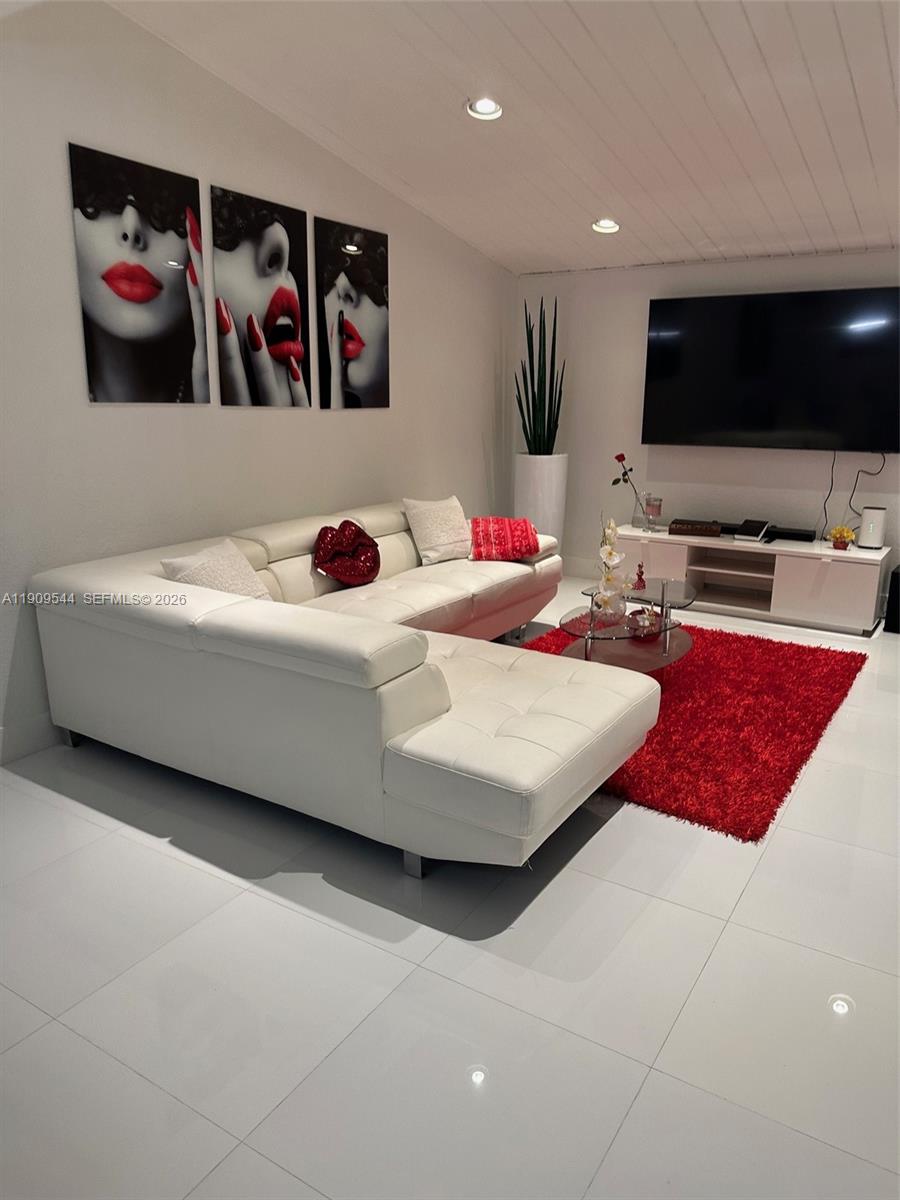 Snapper Creek Townhouses - Residential