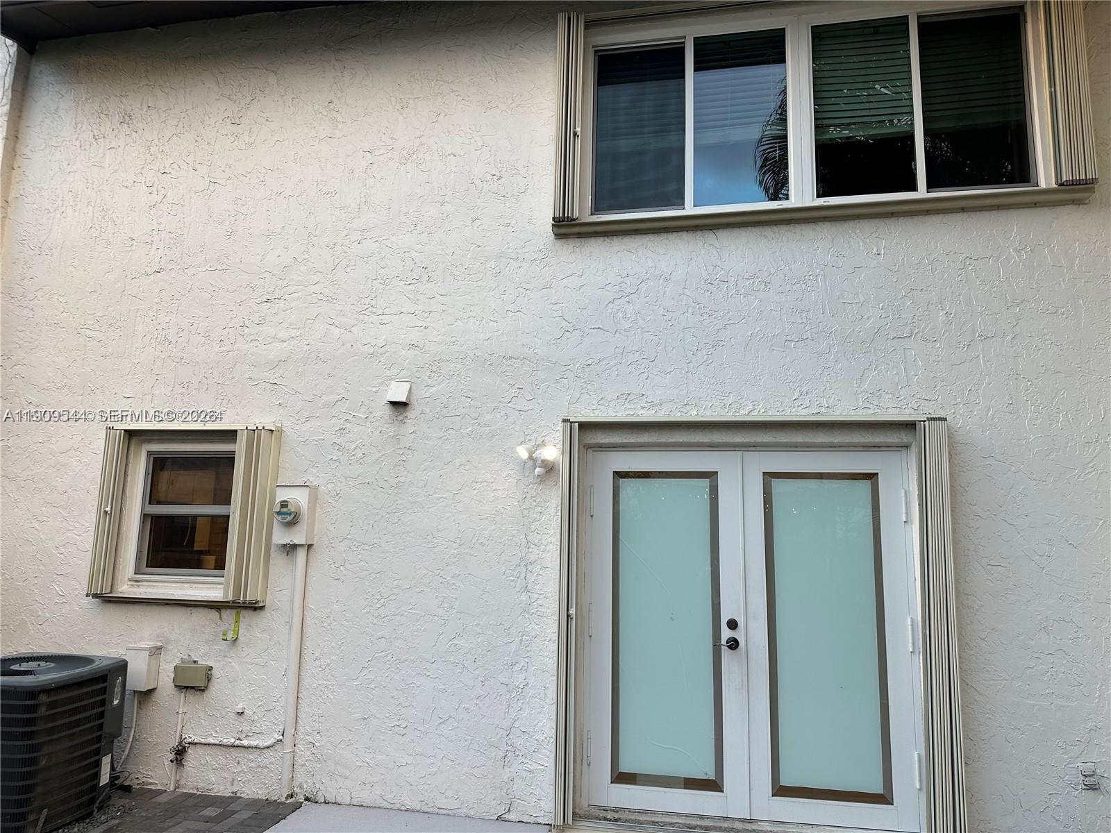 Snapper Creek Townhouses - Residential