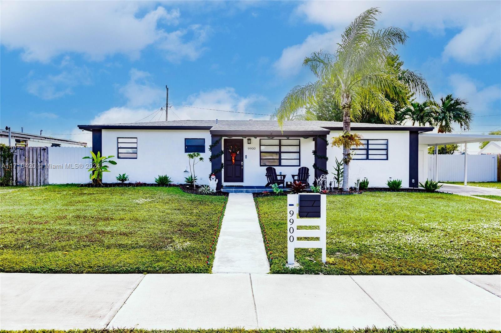 9900 Dominican Dr, Cutler Bay, Miami-Dade County, Florida - 3 Bedrooms  
2 Bathrooms - 