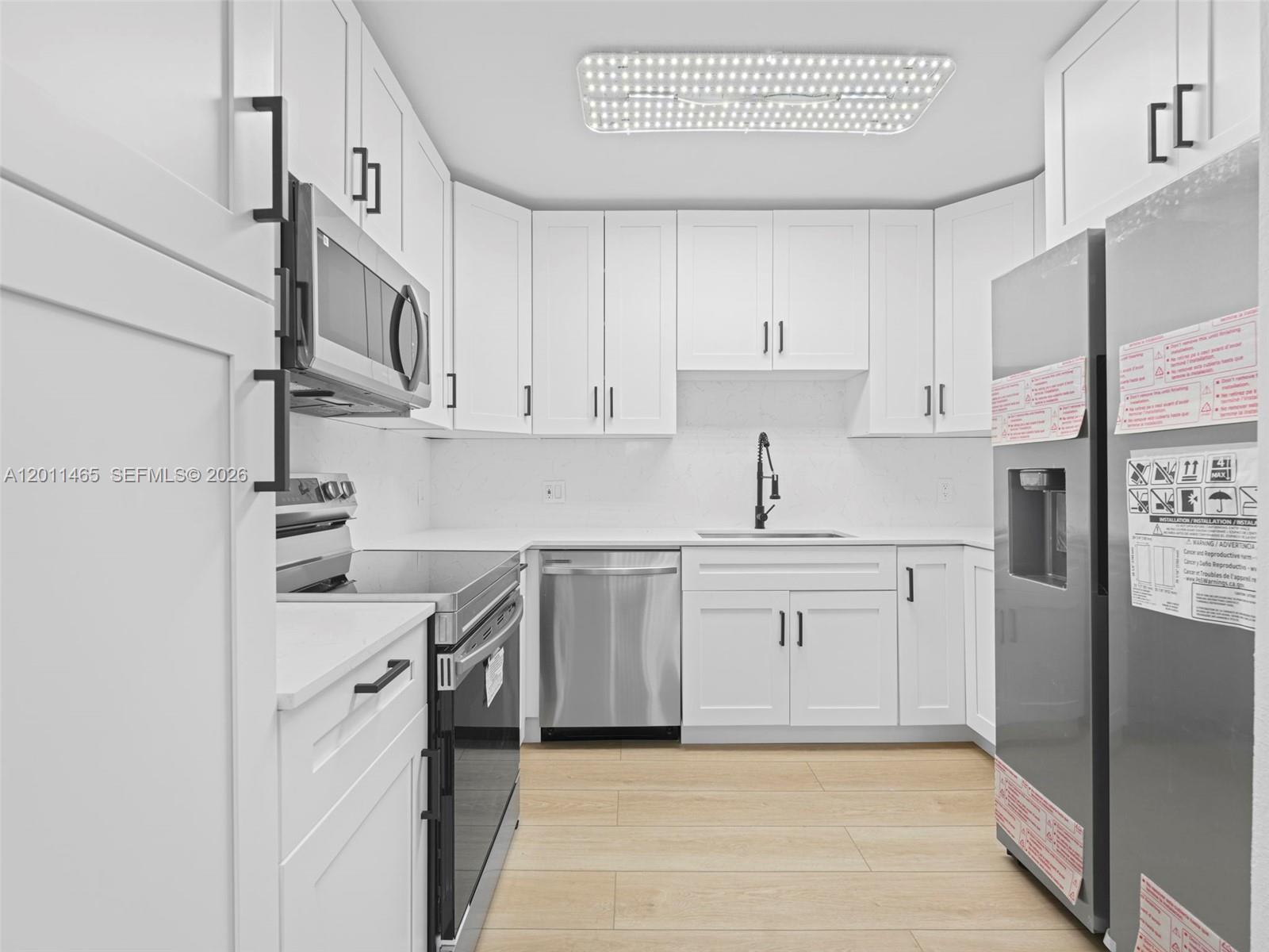 FAIRLAWN - Residential