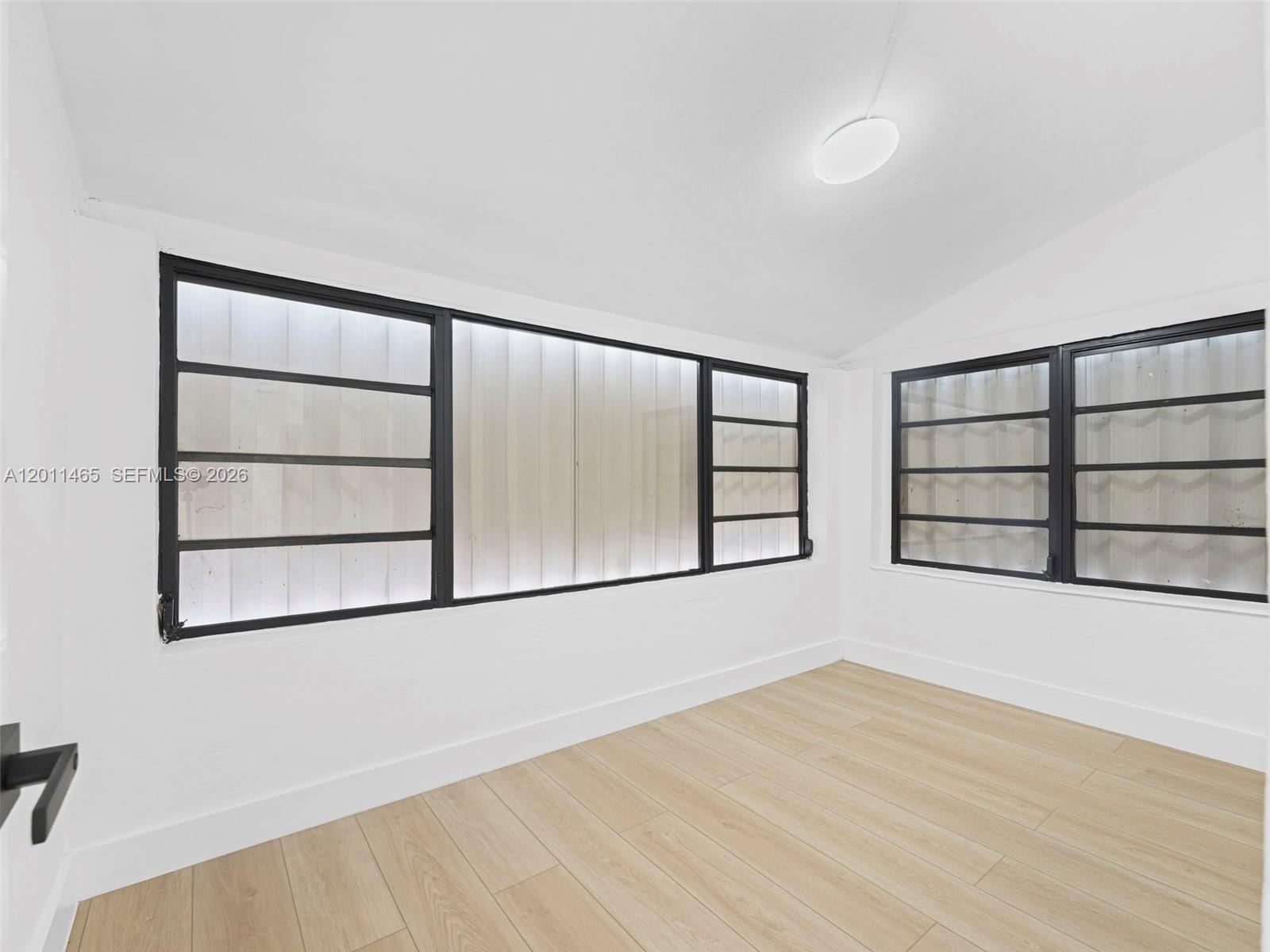 FAIRLAWN - Residential
