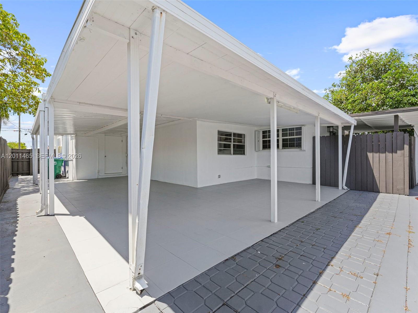 FAIRLAWN - Residential