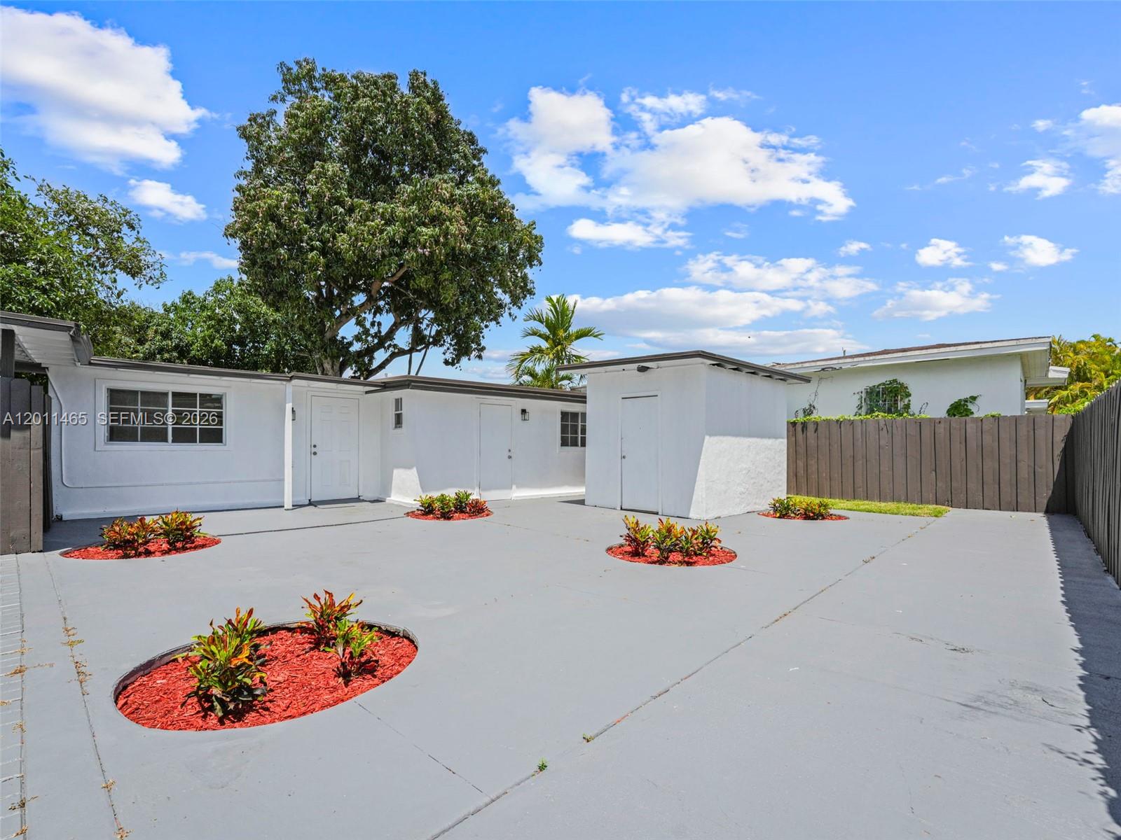 FAIRLAWN - Residential