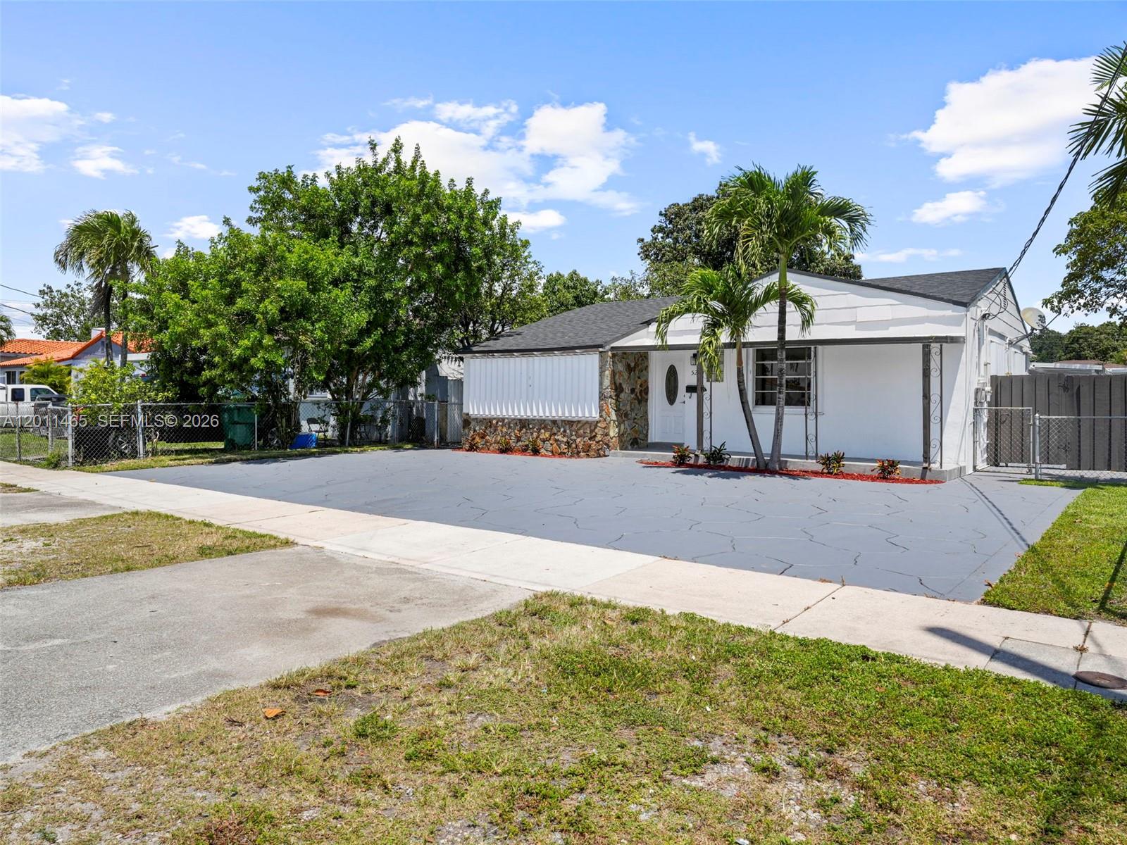 FAIRLAWN - Residential
