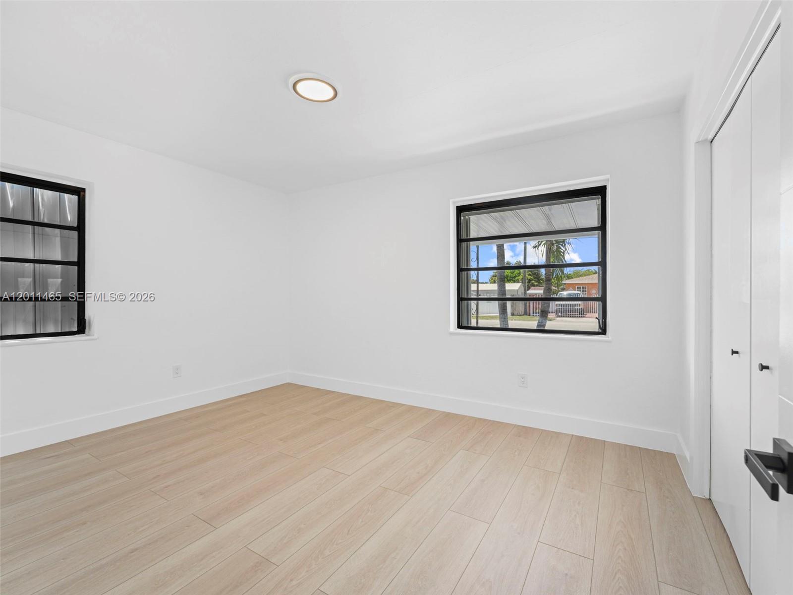 FAIRLAWN - Residential