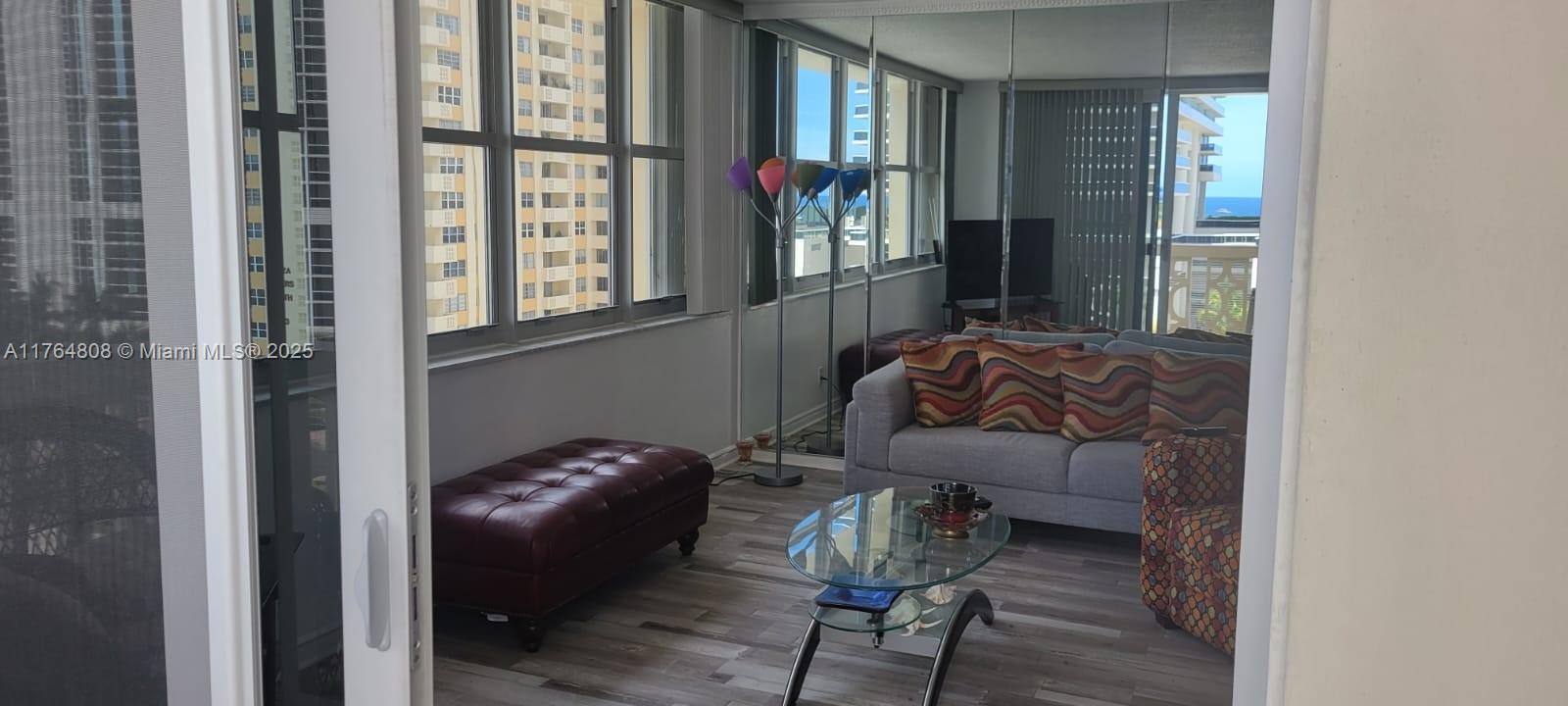 IMPERIAL TOWERS CONDO - Residential