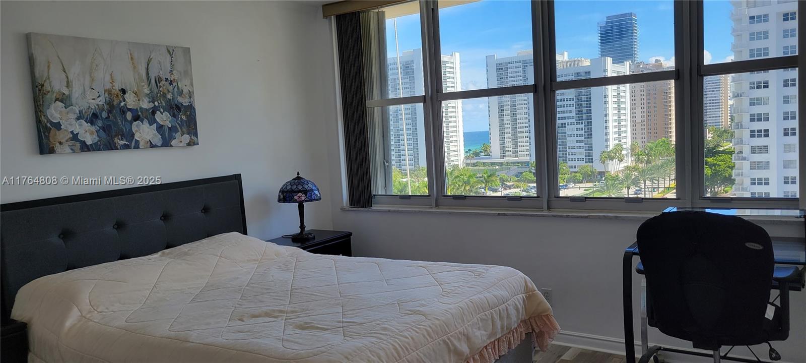 IMPERIAL TOWERS CONDO - Residential