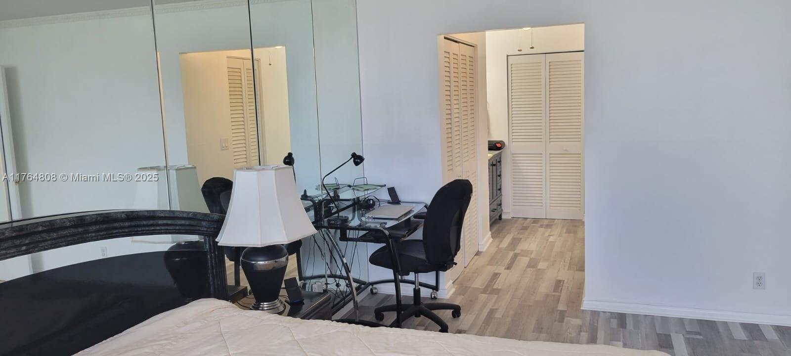 IMPERIAL TOWERS CONDO - Residential