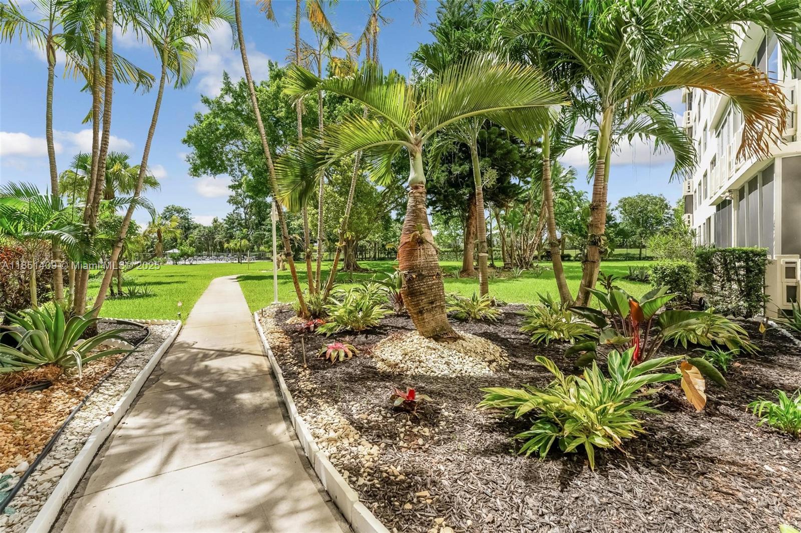 HILLCREST EAST NO 23 COND - Residential