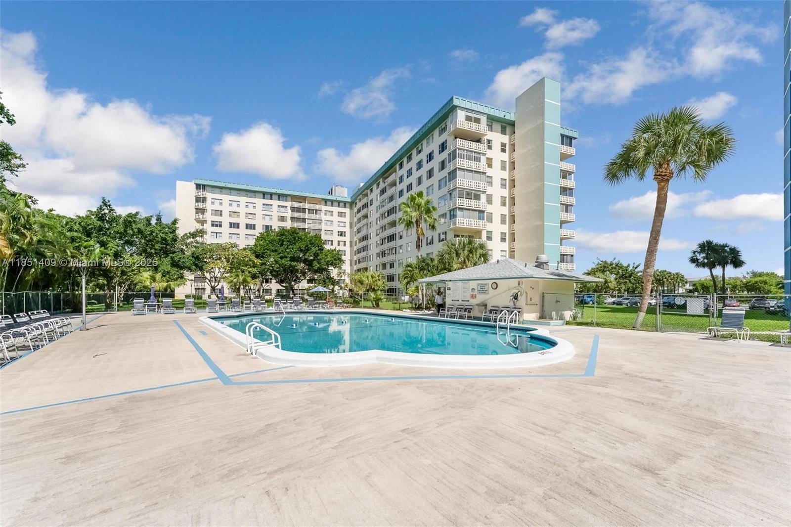 HILLCREST EAST NO 23 COND - Residential