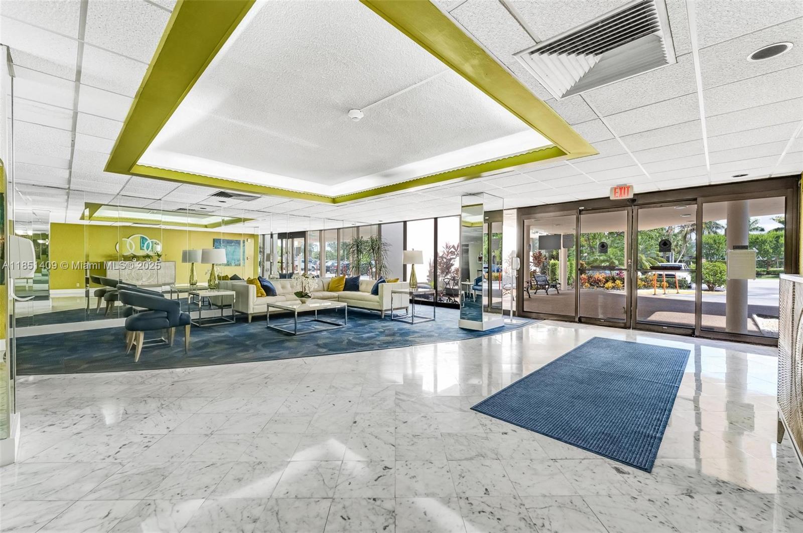 HILLCREST EAST NO 23 COND - Residential