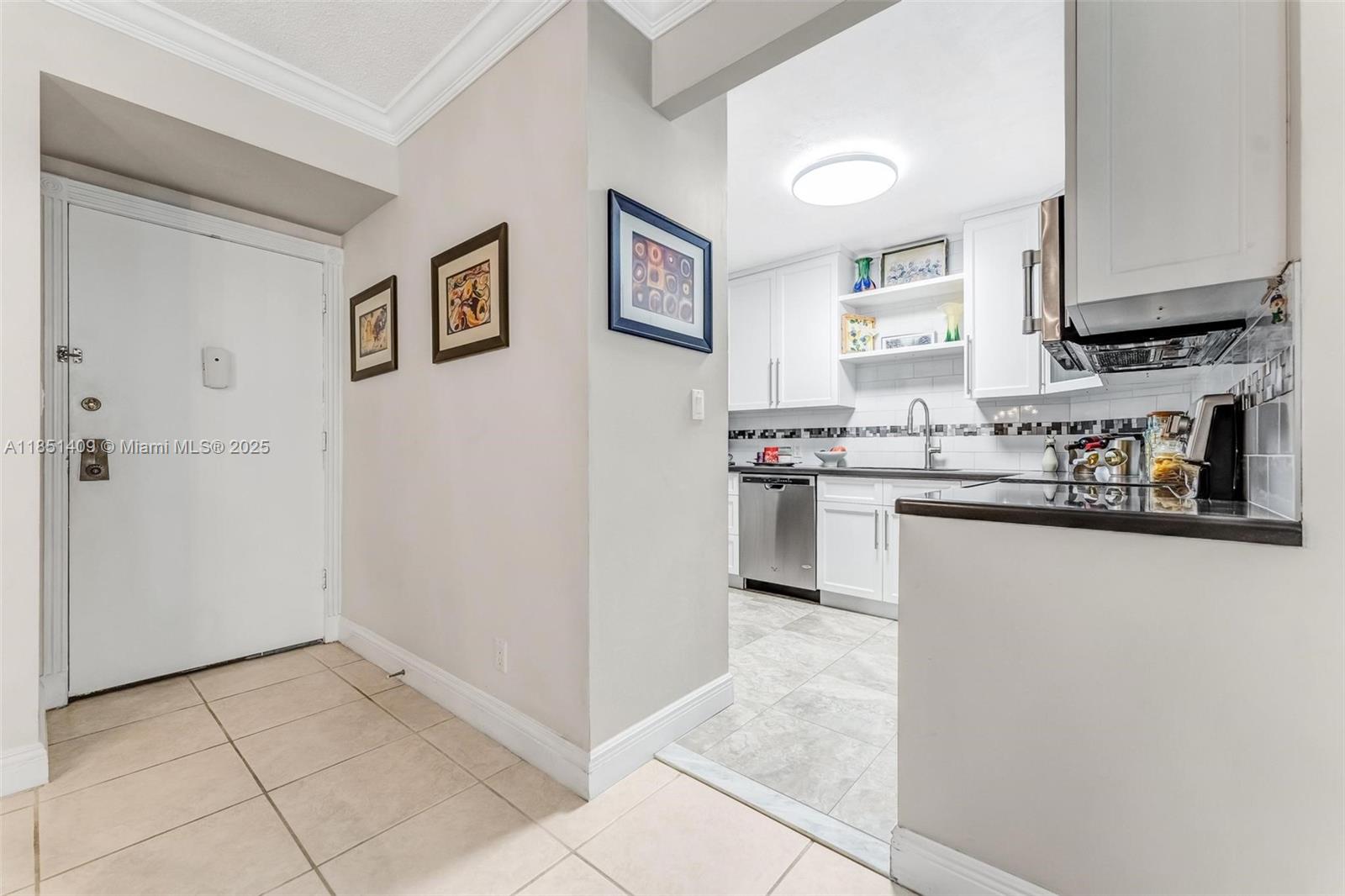 HILLCREST EAST NO 23 COND - Residential