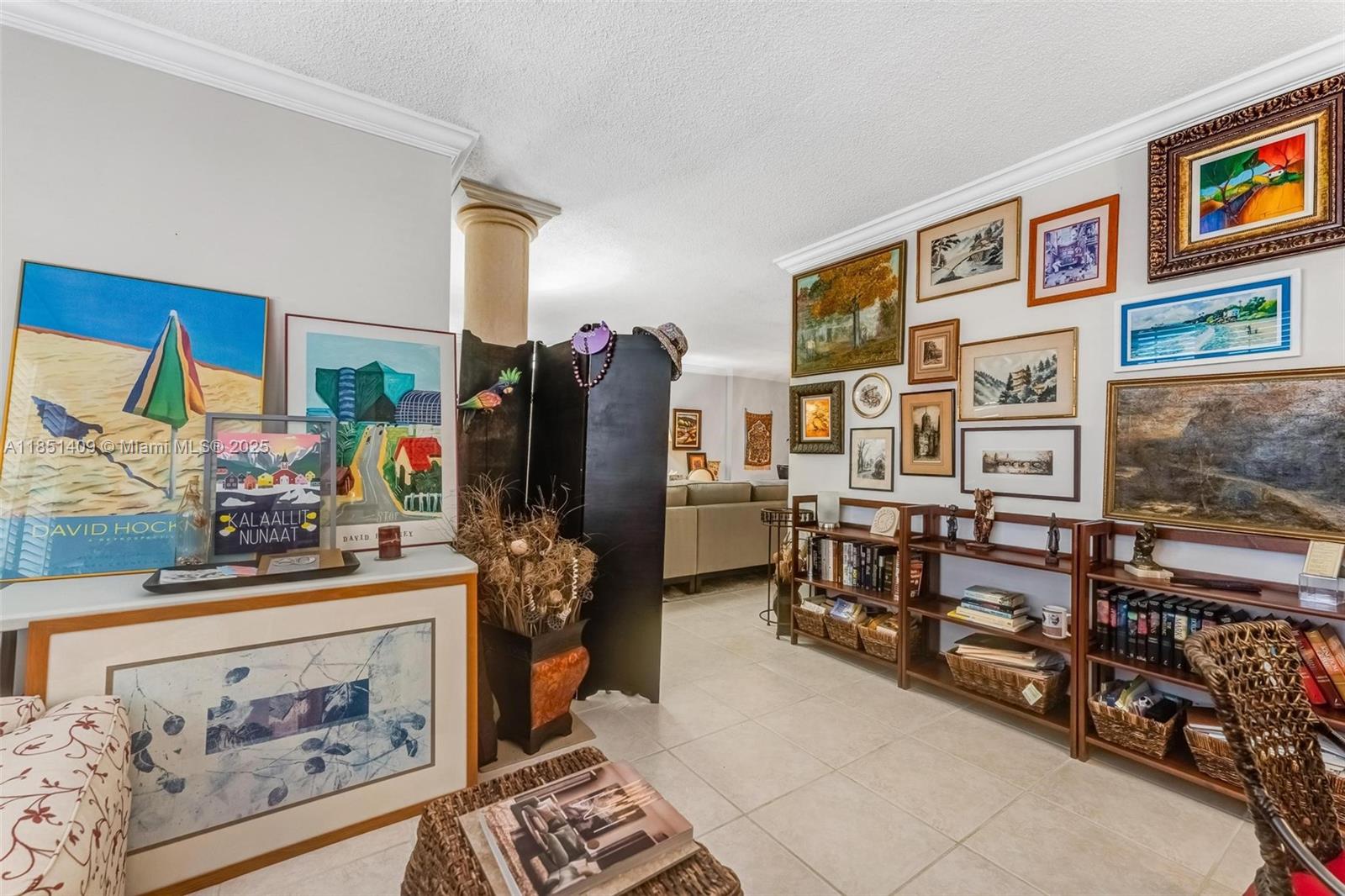 HILLCREST EAST NO 23 COND - Residential