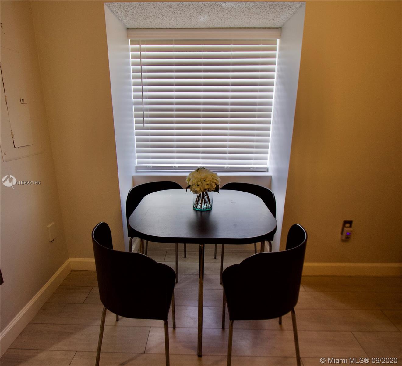 VILG HOMES COUNTRY WALK C - Residential