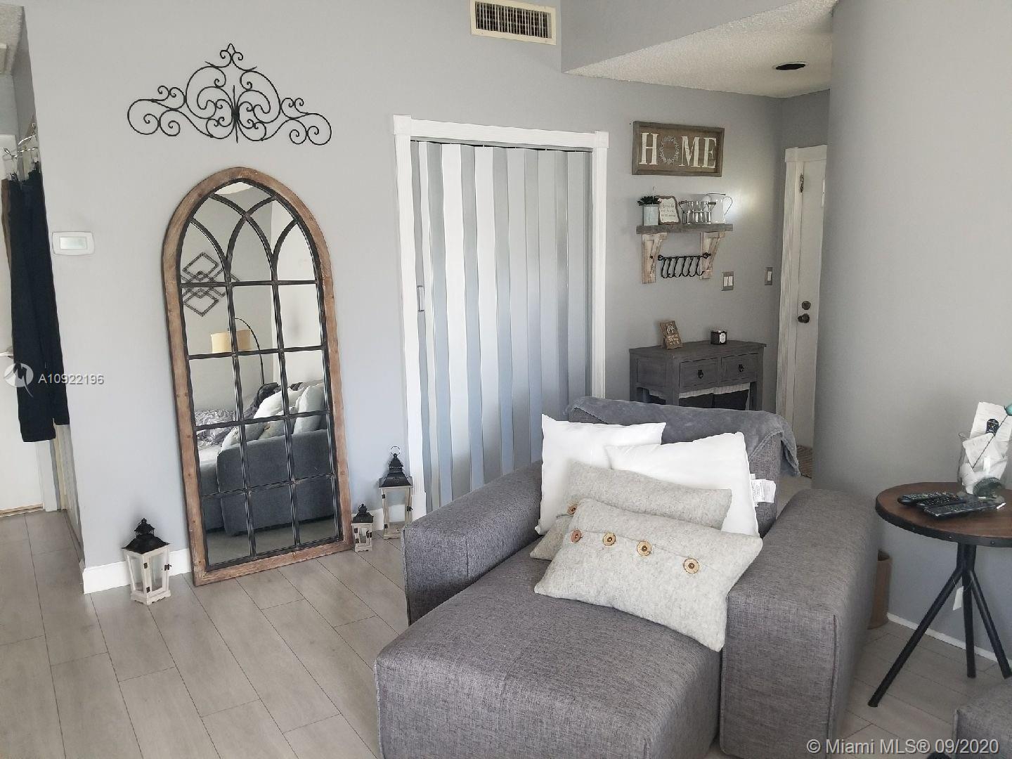 VILG HOMES COUNTRY WALK C - Residential