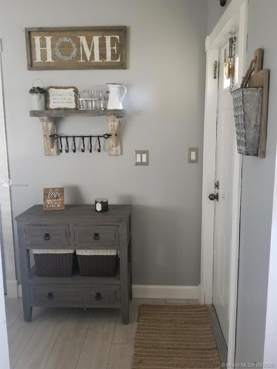 VILG HOMES COUNTRY WALK C - Residential