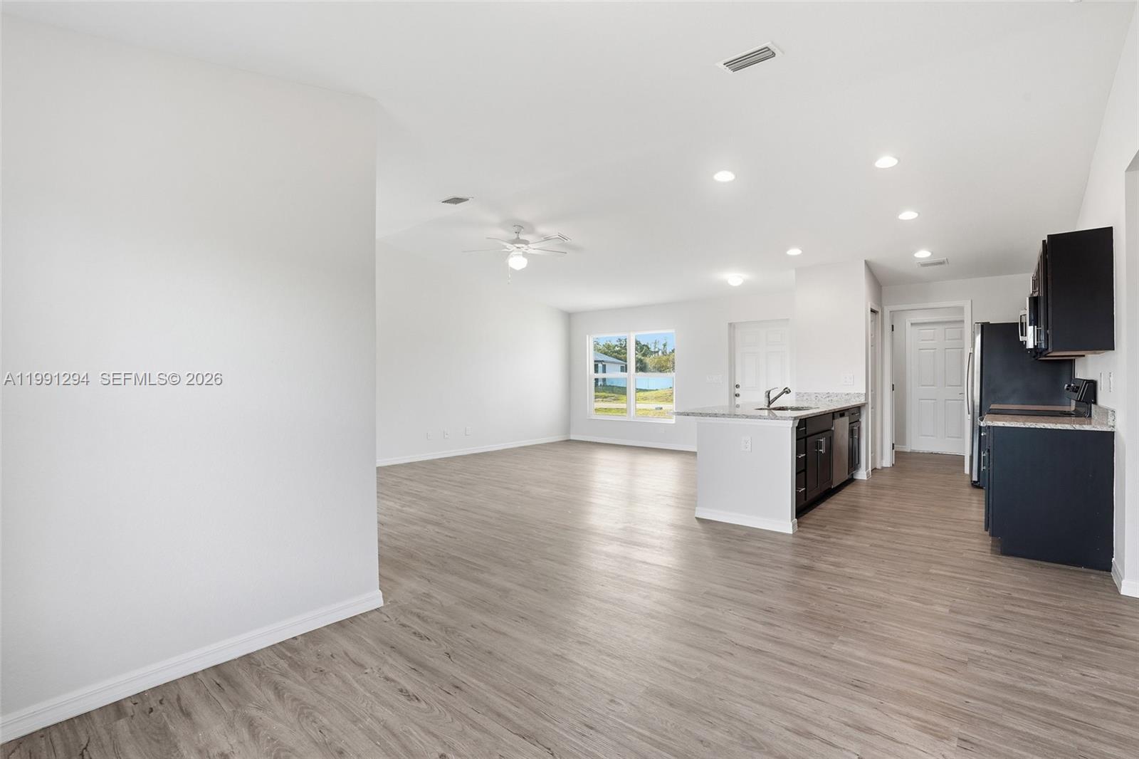 Port La Belle - Residential