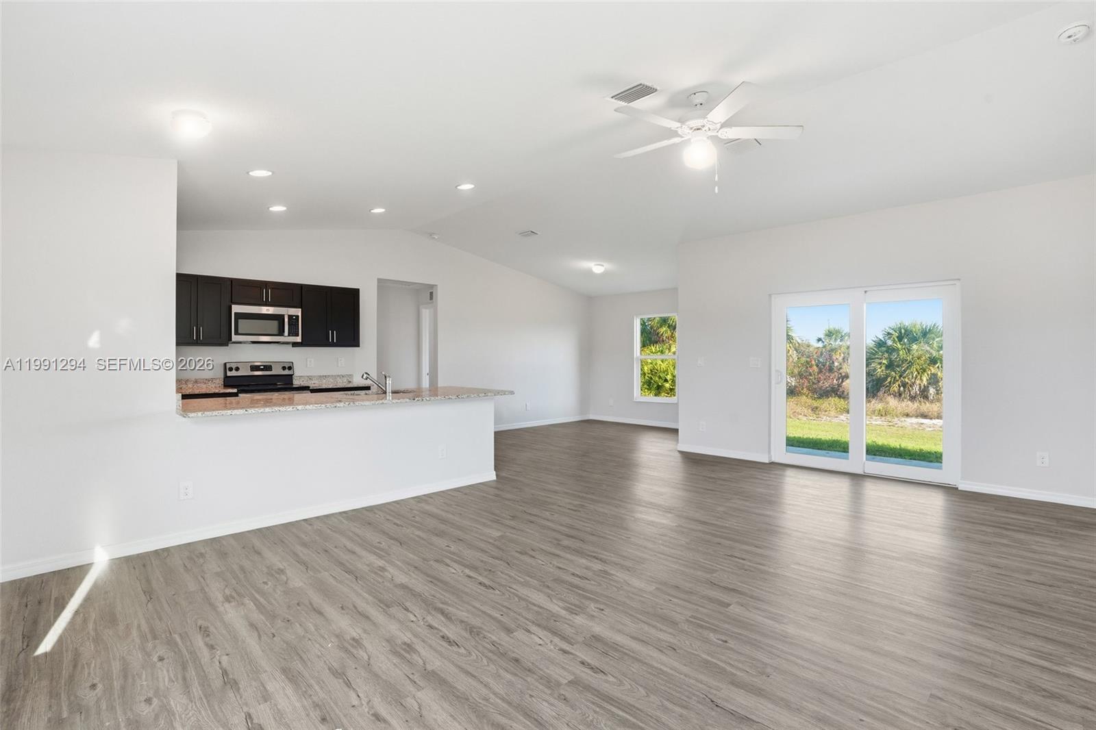 Port La Belle - Residential