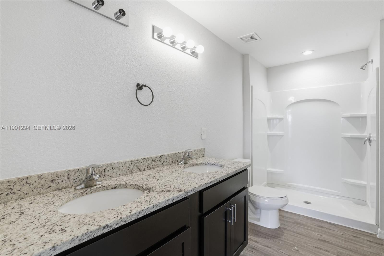 Port La Belle - Residential