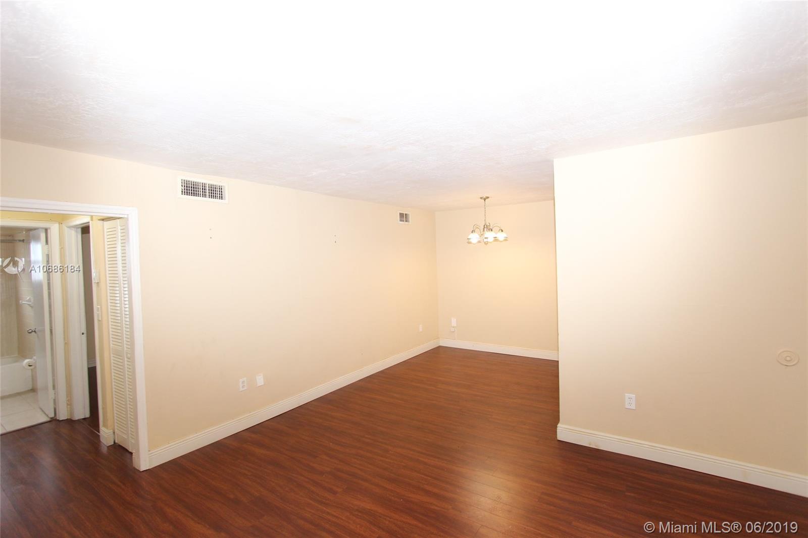 Nice unit in the heart of halieah, Wood floor , remodel bathroom
IF you have any questions, Please email us for Faster Response
