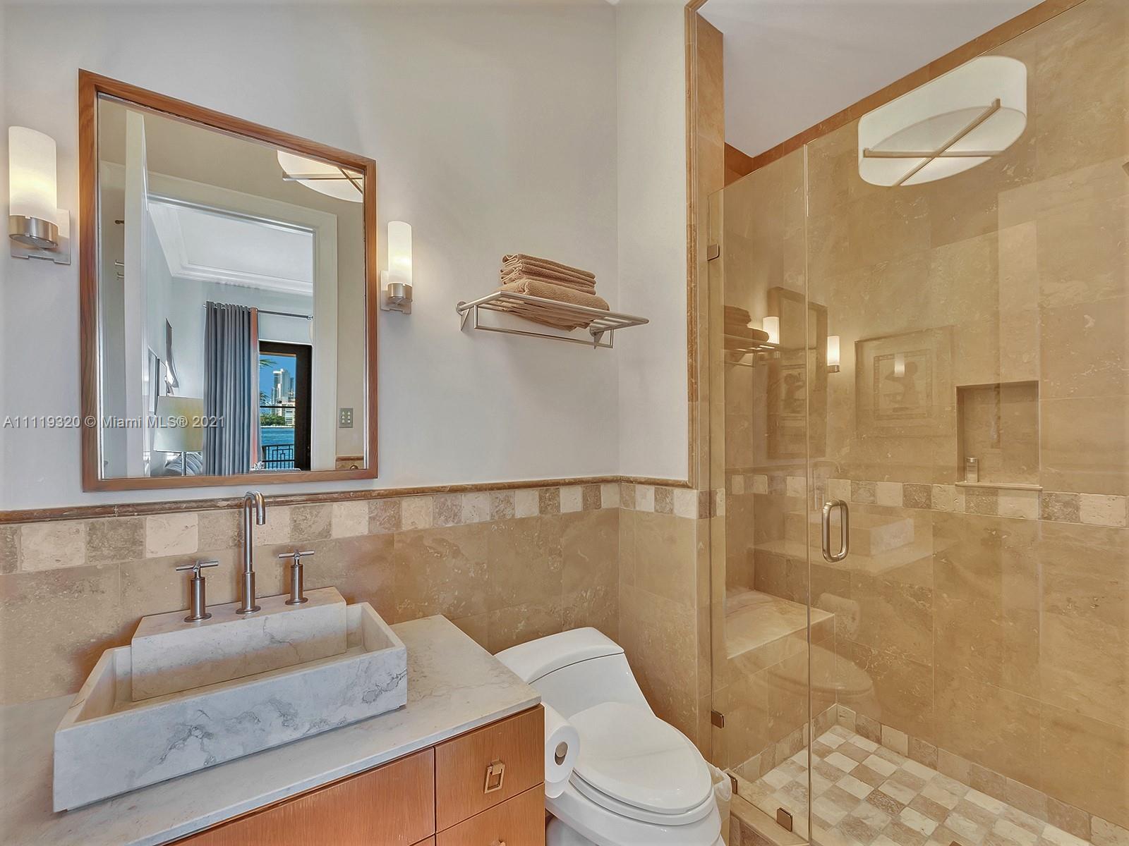 ISLAND ESTATES - Residential