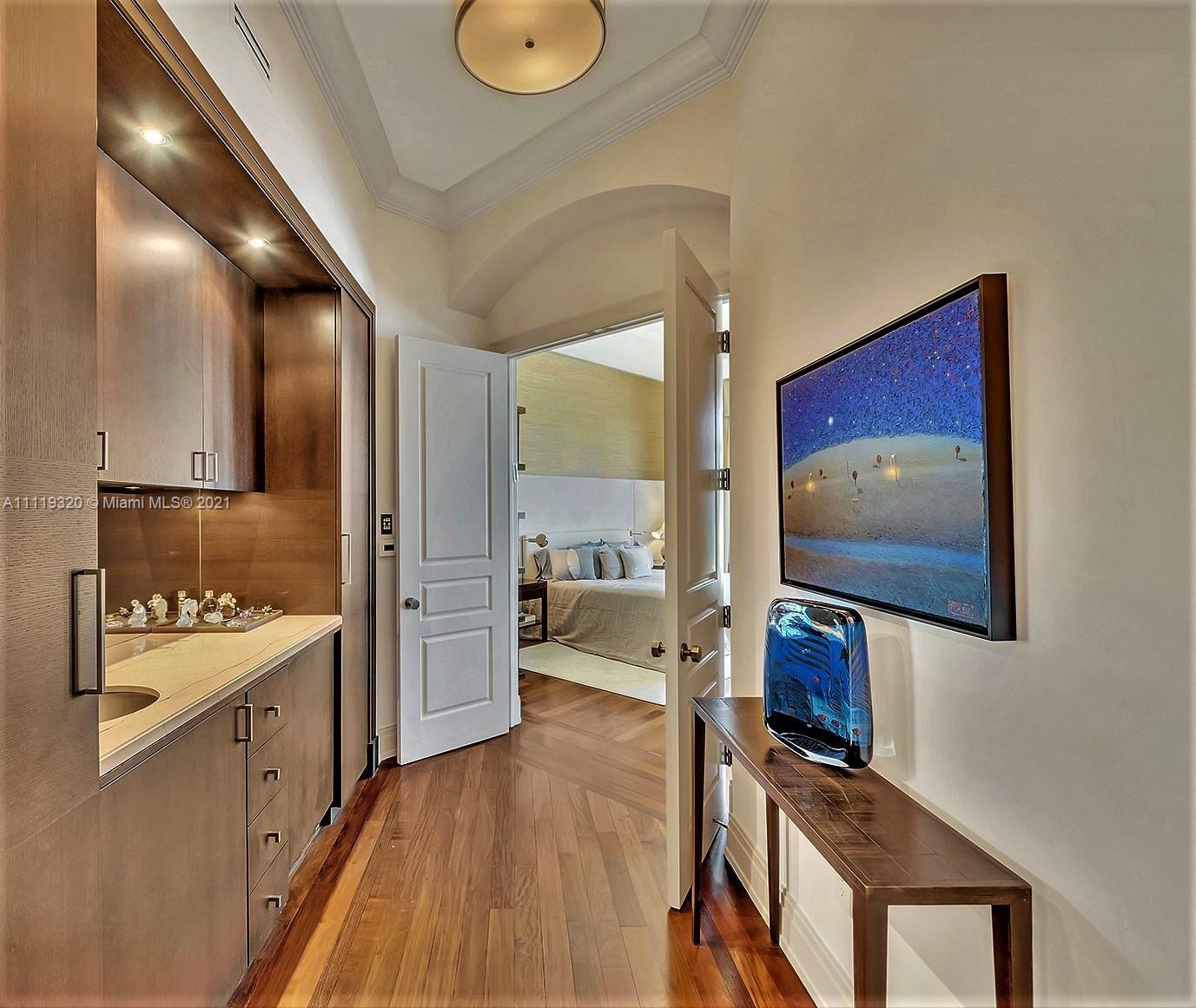 ISLAND ESTATES - Residential