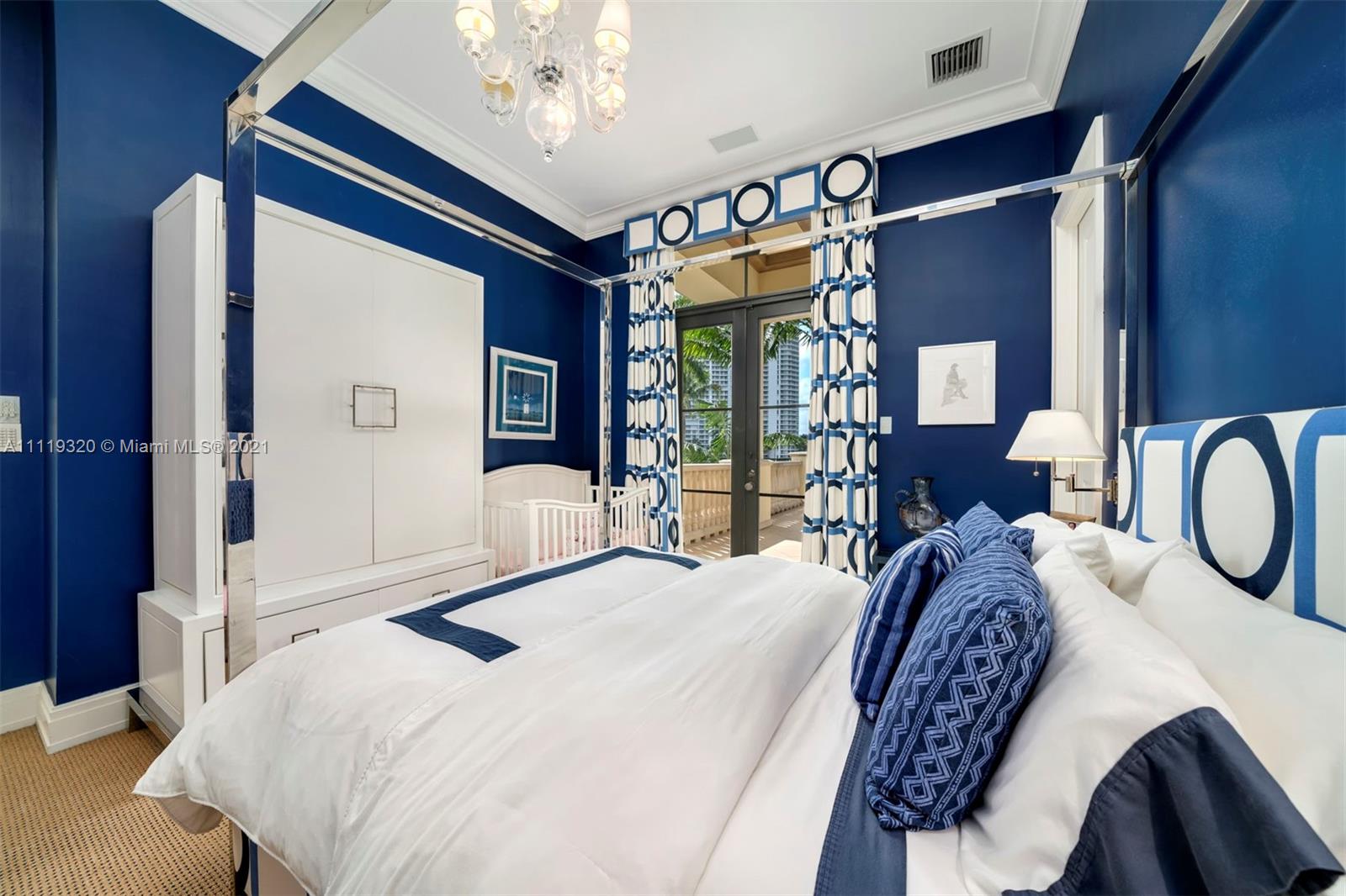 ISLAND ESTATES - Residential