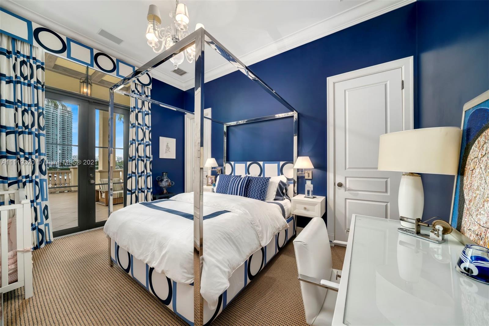 ISLAND ESTATES - Residential