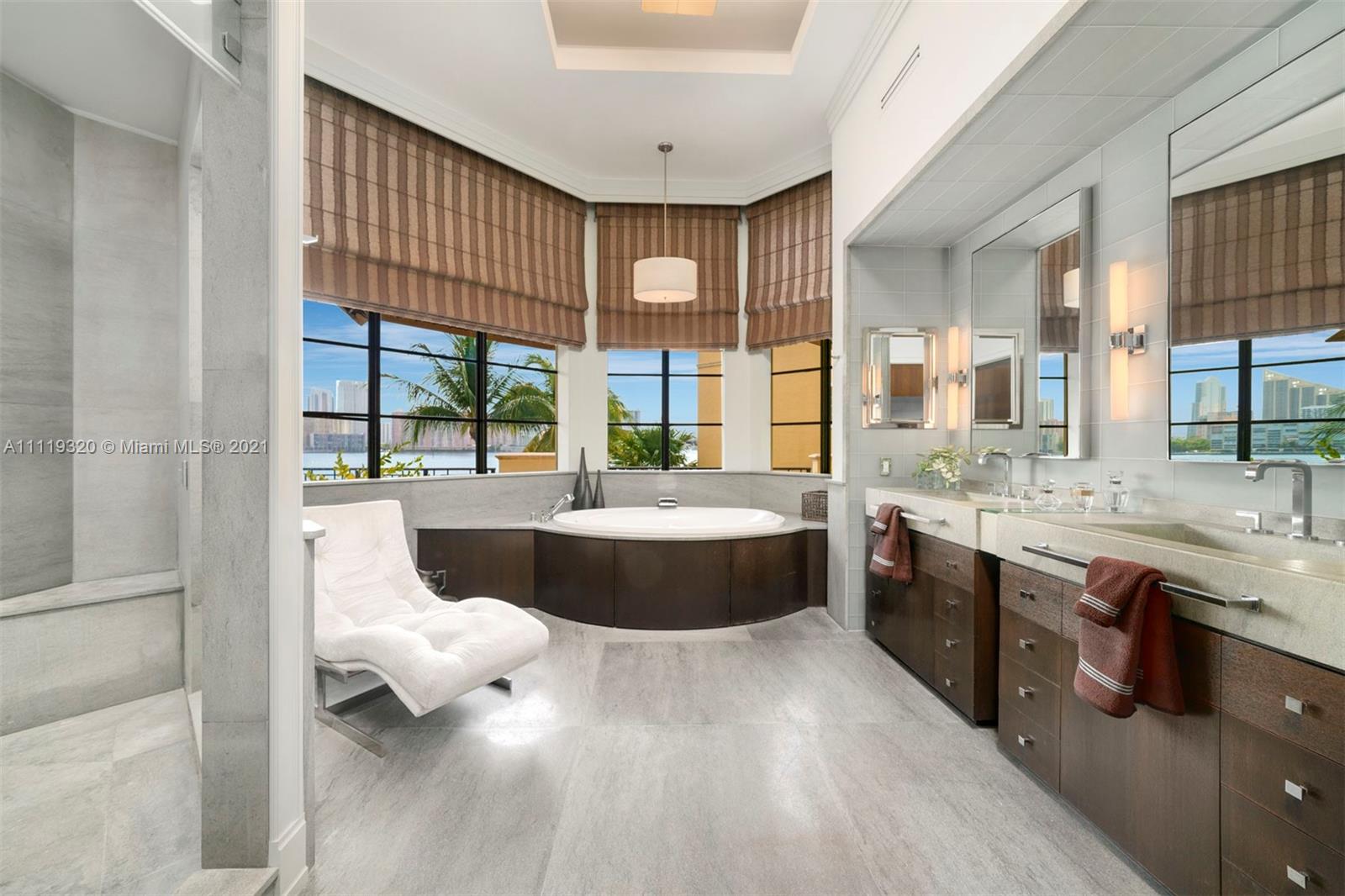 ISLAND ESTATES - Residential