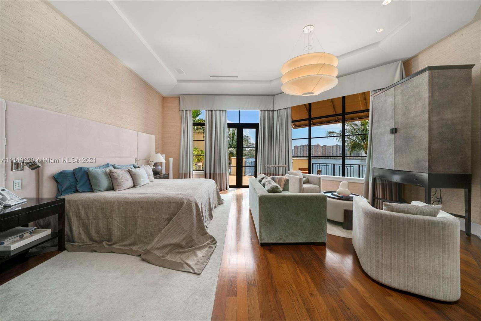 ISLAND ESTATES - Residential