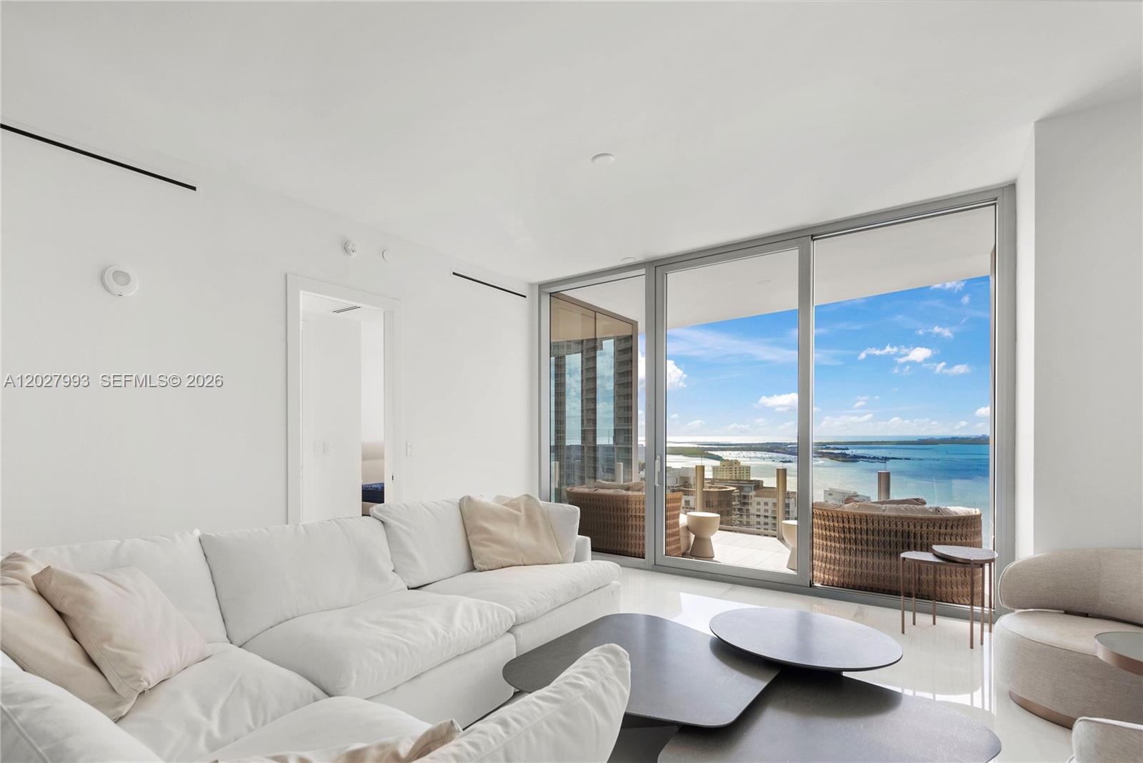 ASTON MARTIN RESIDENCES - Residential