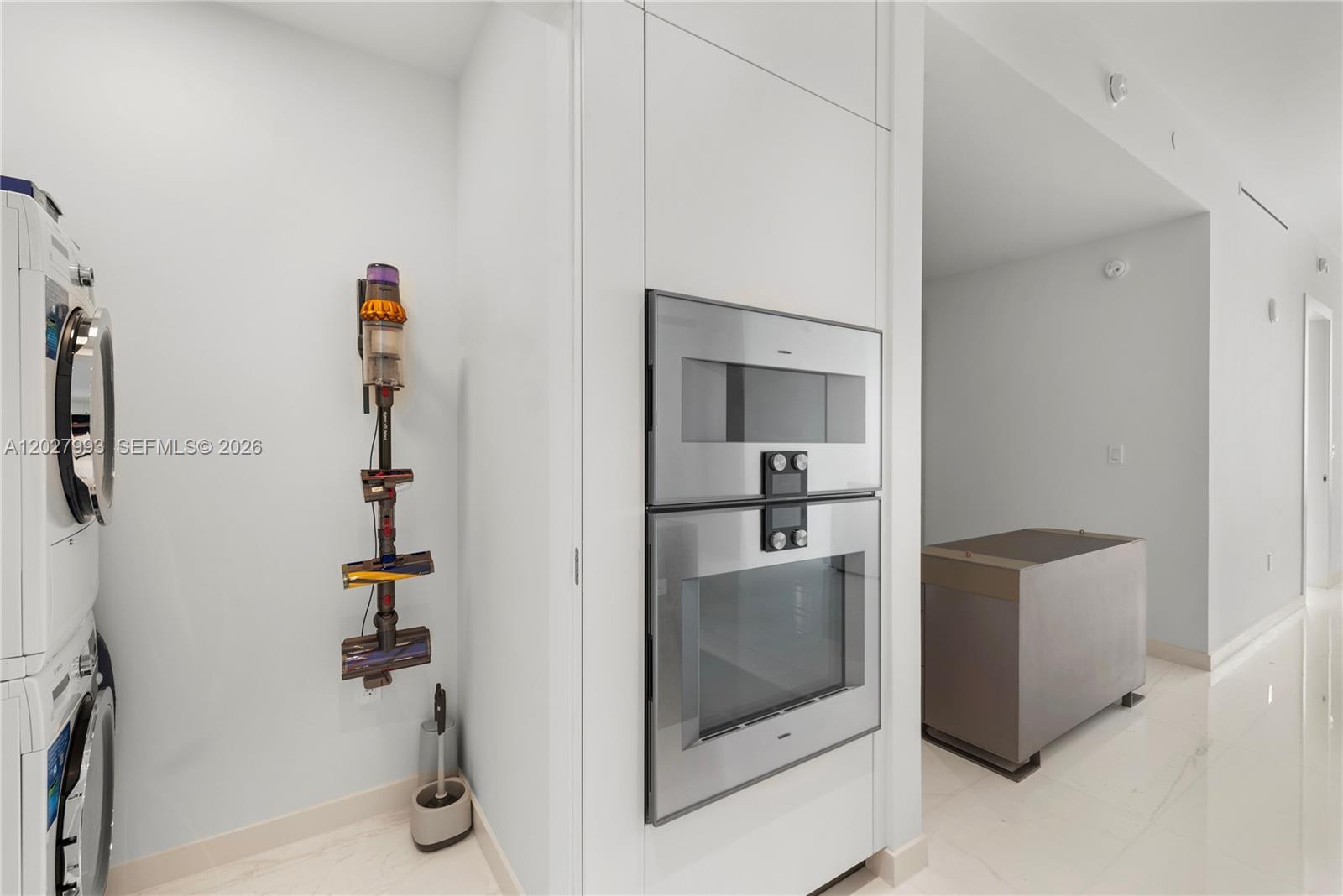 ASTON MARTIN RESIDENCES - Residential
