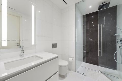 Tiny photo for 300 Biscayne Boulevard Way #3905W, Miami, FL 33131 (MLS # A12027993)
