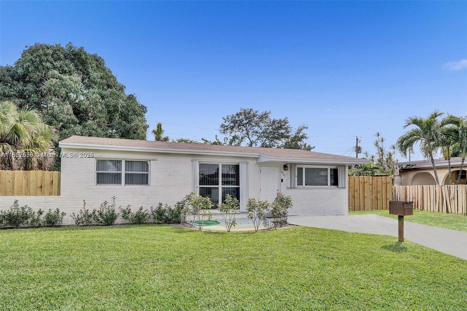 Welcome to 6720 Freedom St, a charming 1 BD | 1 BA unit with a private entry way located in Hollywood’s desirable Driftwood neighborhood. This bright and spacious home features tile flooring, in-unit laundry, and full-size appliances for everyday convenience. Enjoy close proximity to Broward College, Florida Atlantic University, and Nova Southeastern University, as well as beautiful parks, shopping, dining, and the Fort Lauderdale–Hollywood International Airport. With easy access to major roads, this residence offers the perfect balance of comfort, convenience, and location—schedule your viewing today!
