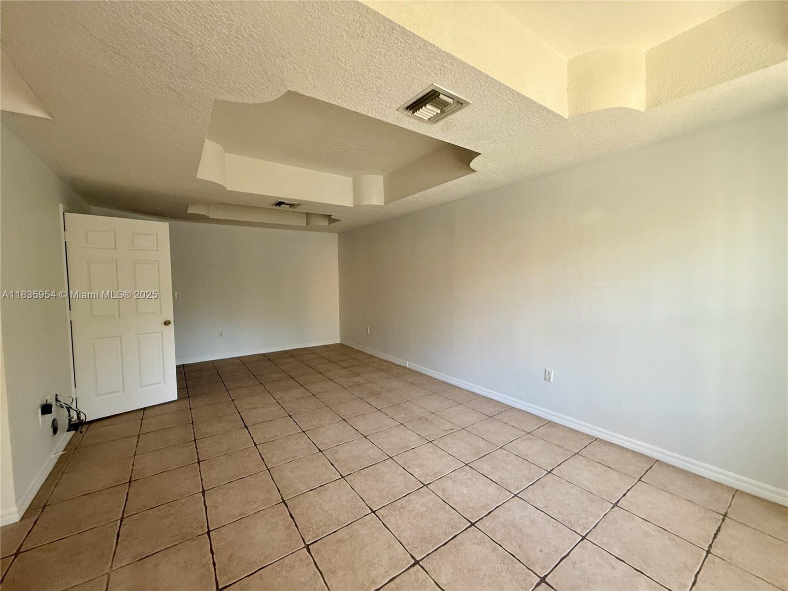 8424 NW 139th Ter 2701