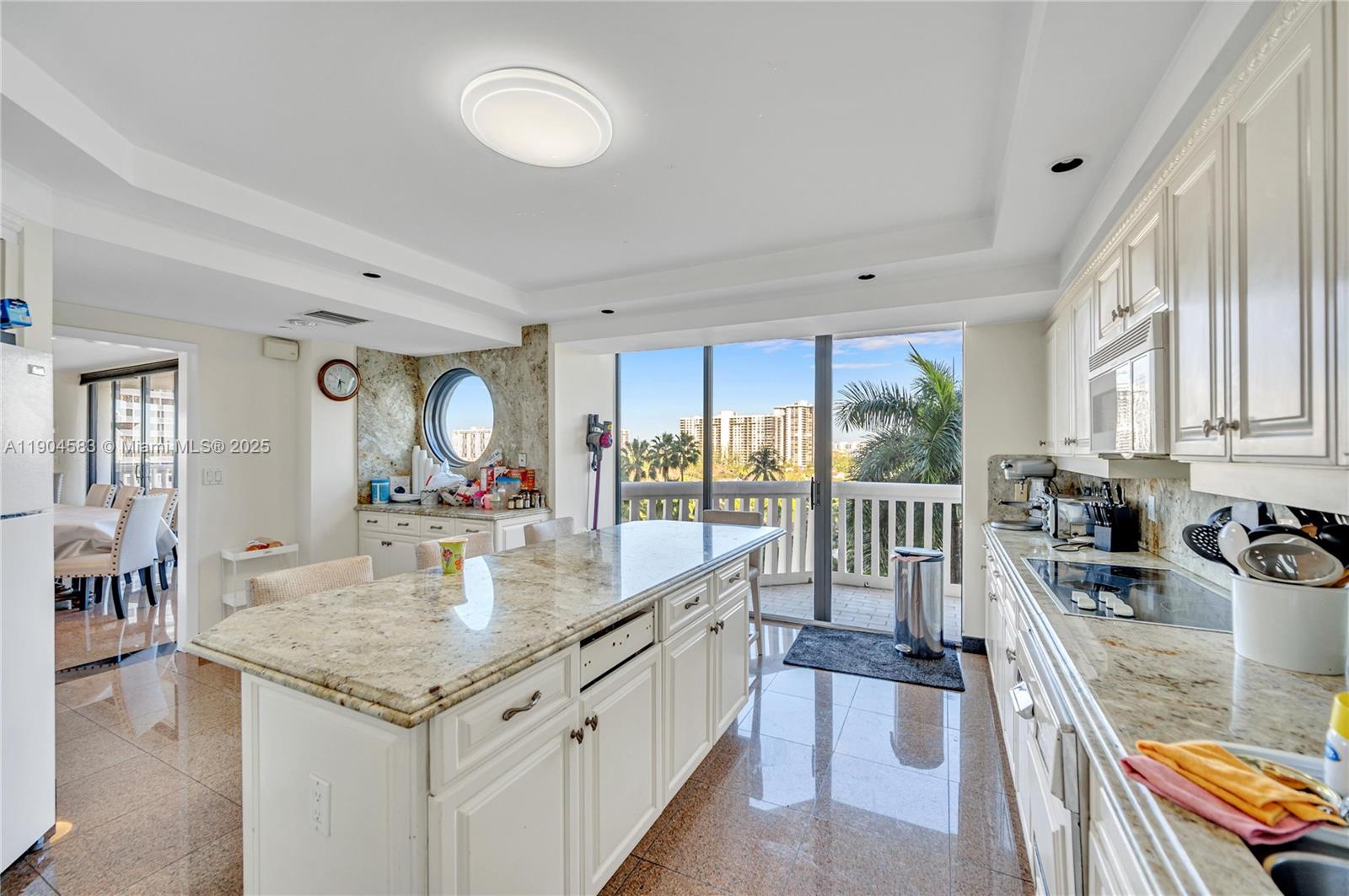 2000 ISL BLVD WILLIAMS IS - Residential