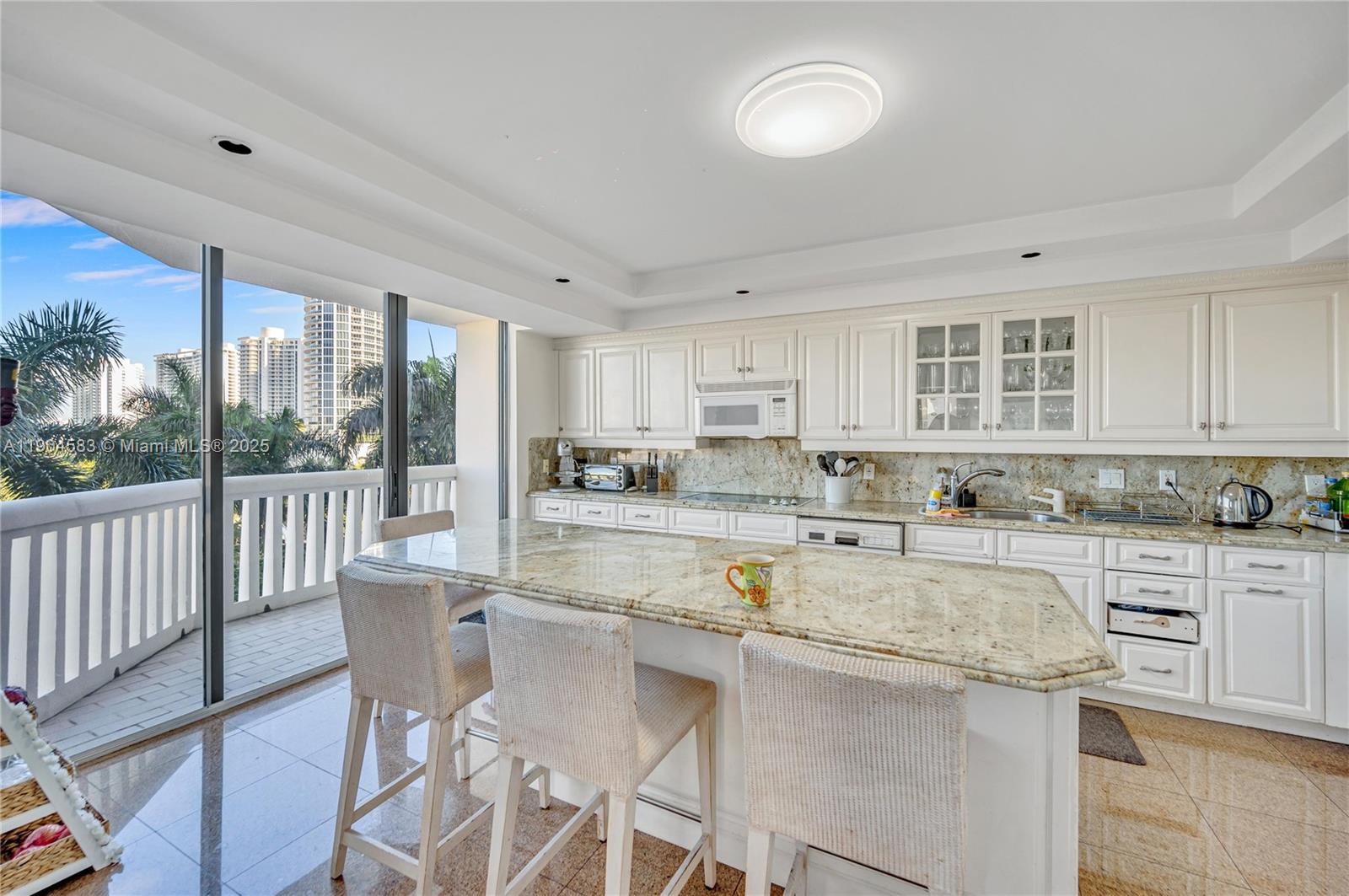 2000 ISL BLVD WILLIAMS IS - Residential