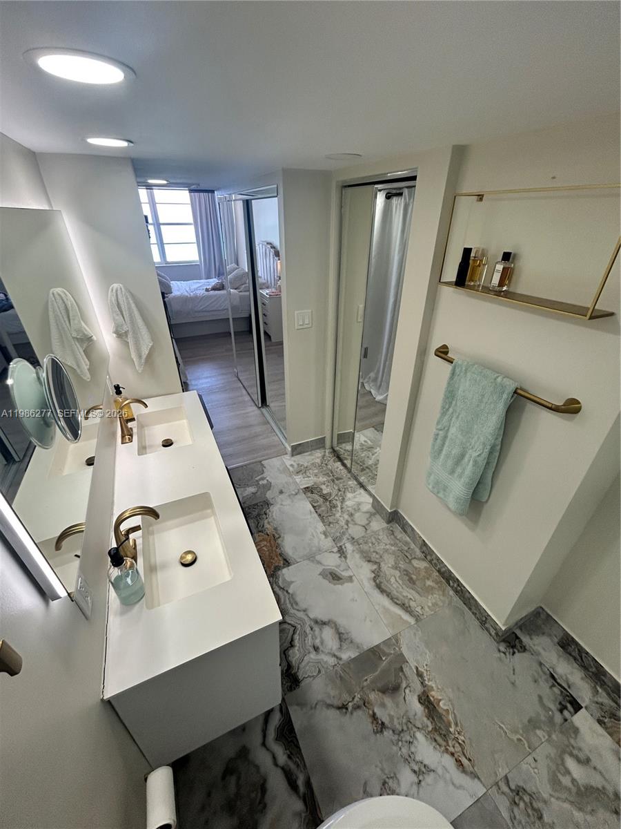 OCEAN PARK CONDO - Residential