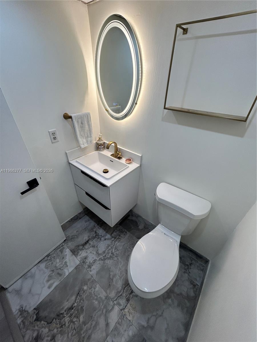 OCEAN PARK CONDO - Residential